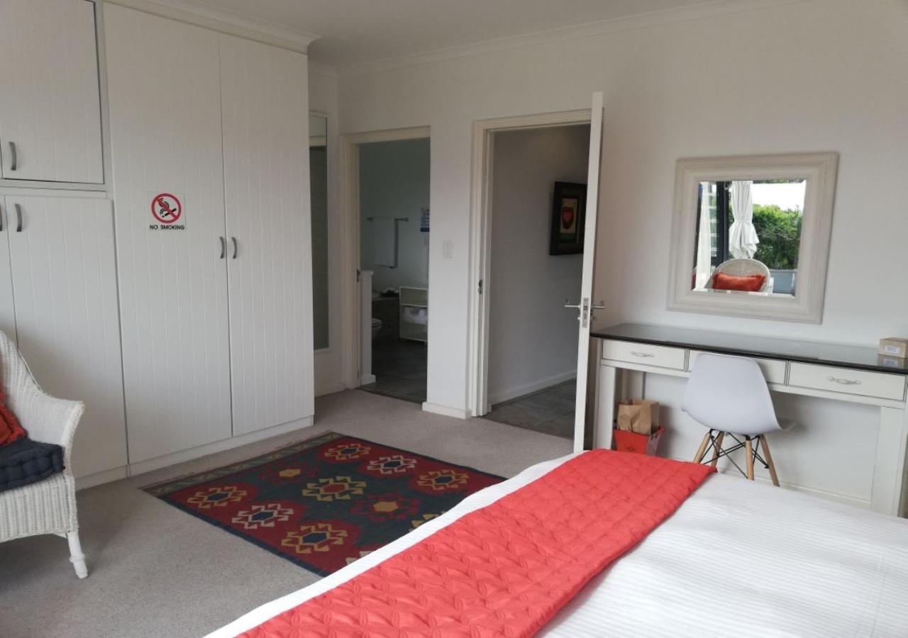 Linkside 1 Self-Catering Appartamento Mossel Bay Esterno foto